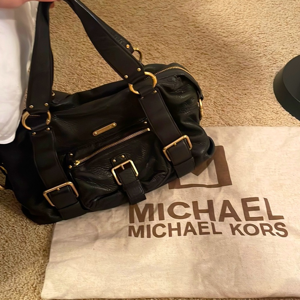 Michael kora satchel bag.